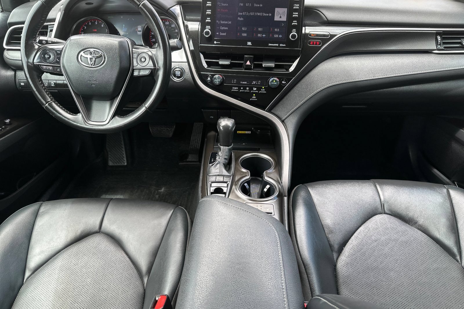 Used 2024 Toyota Camry XSE FWD image 13