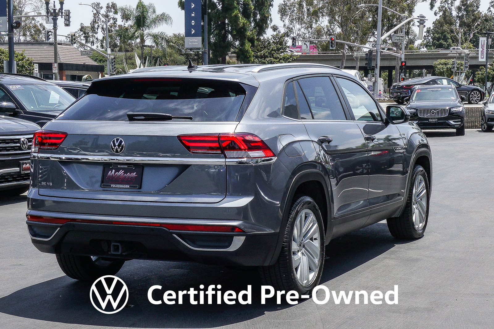 Certified 2023 Volkswagen Atlas Cross Sport SE FWD image 7