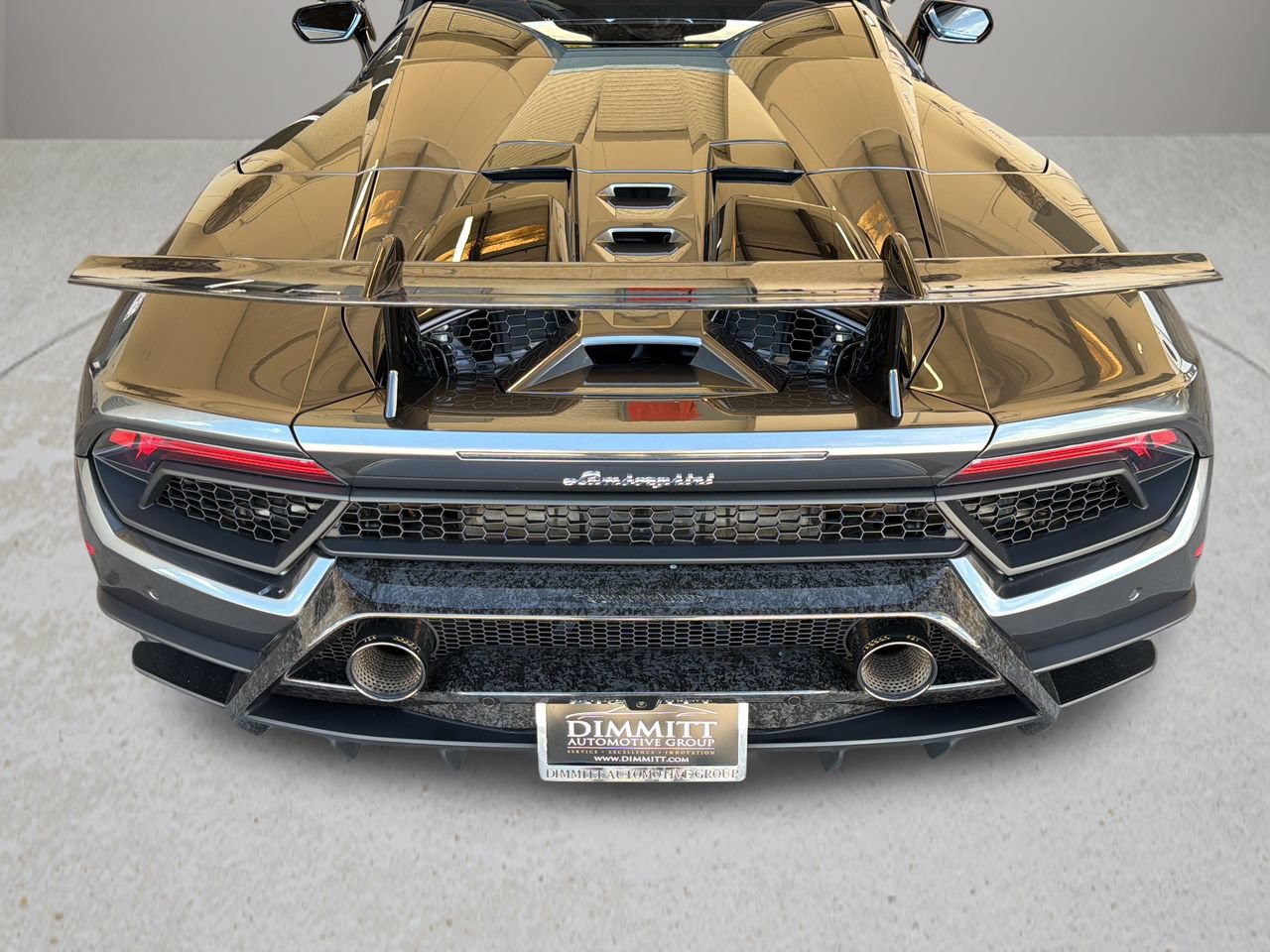 Used 2019 Lamborghini Huracan Performante AWD/4WD image 27