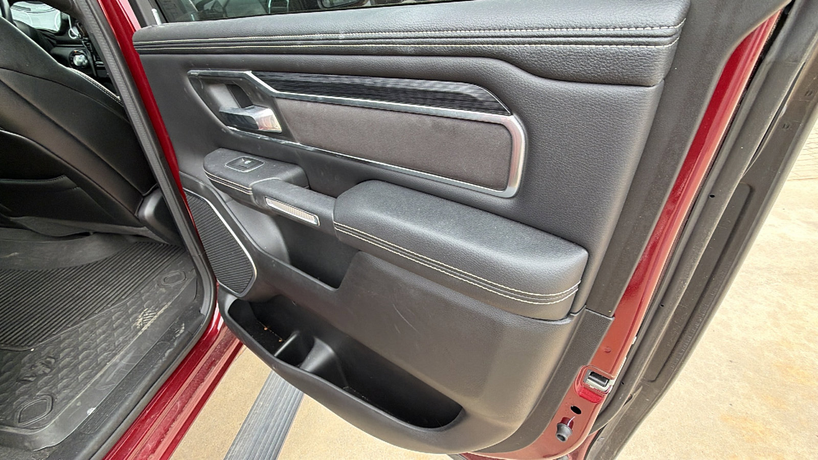 Used 2023 RAM 1500 Laramie image 20