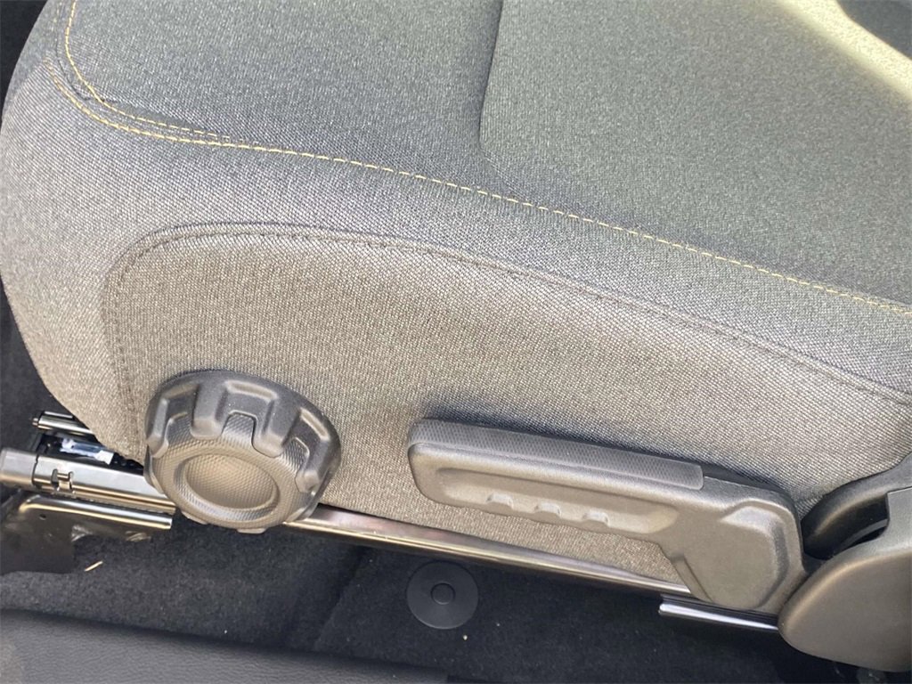 New 2025 Jeep Gladiator Sport image 17