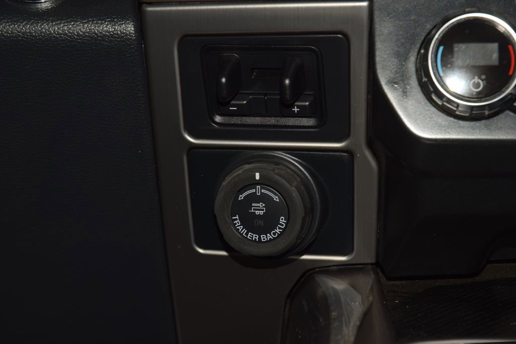 Used 2022 Ford F350 Platinum image 32