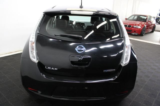 Used 2015 Nissan Leaf SL w/ Premium Package FWD image 8
