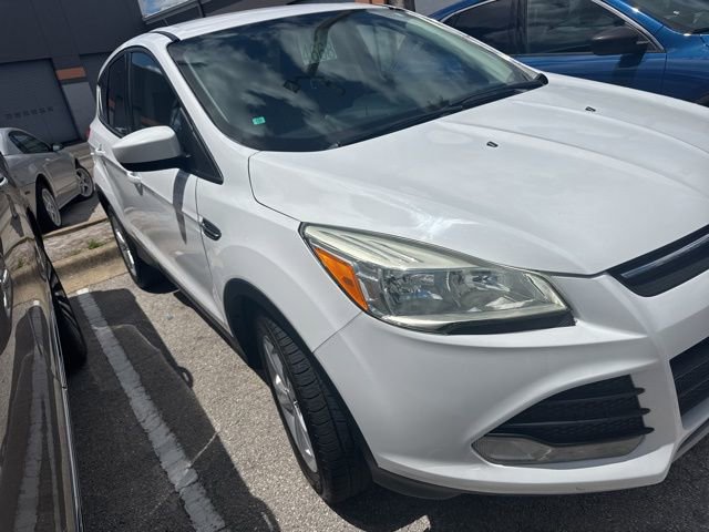 Used 2016 Ford Escape SE AWD/4WD image 1