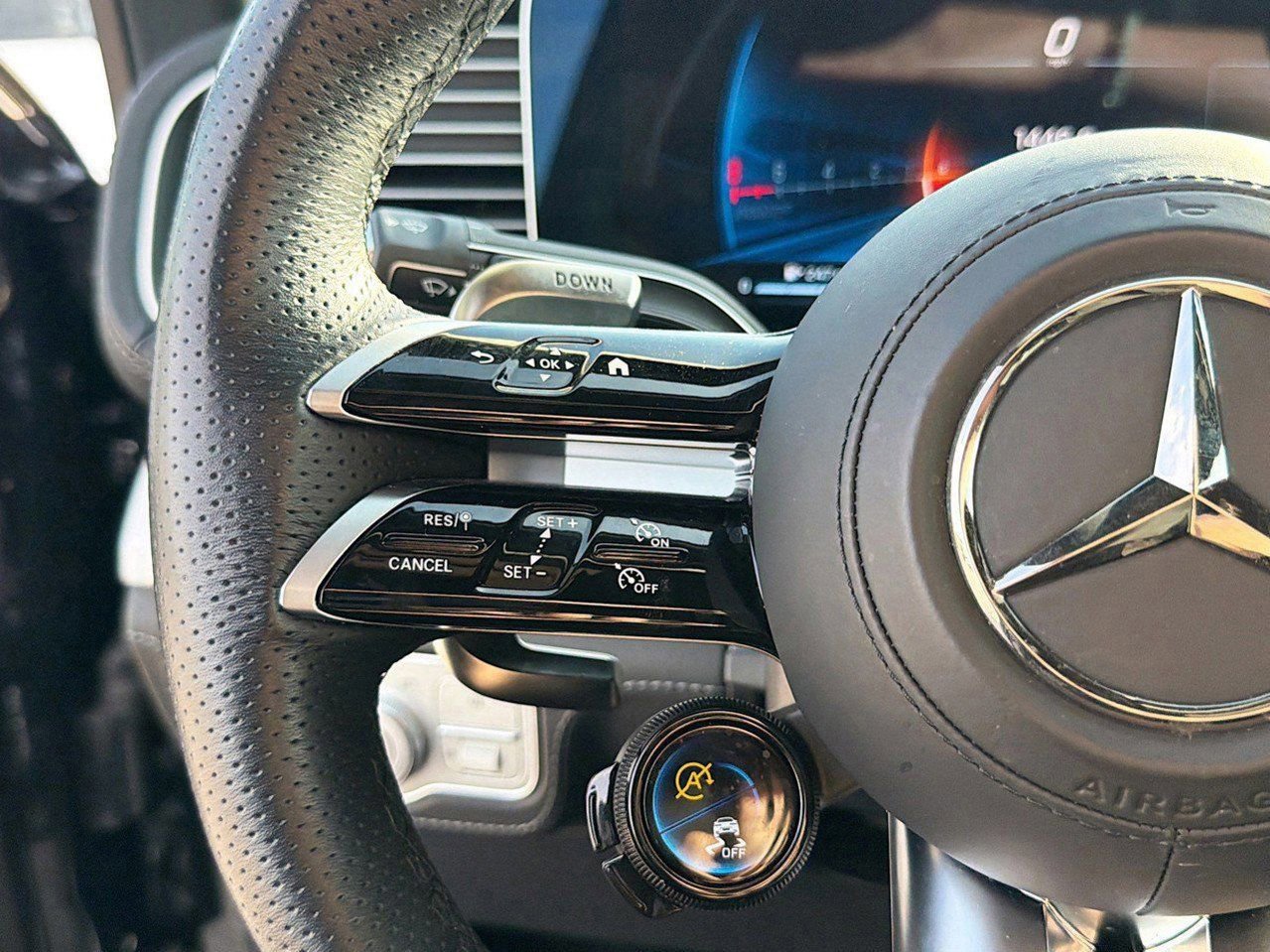 Used 2025 Mercedes-Benz GLE 53 AMG 4MATIC image 38