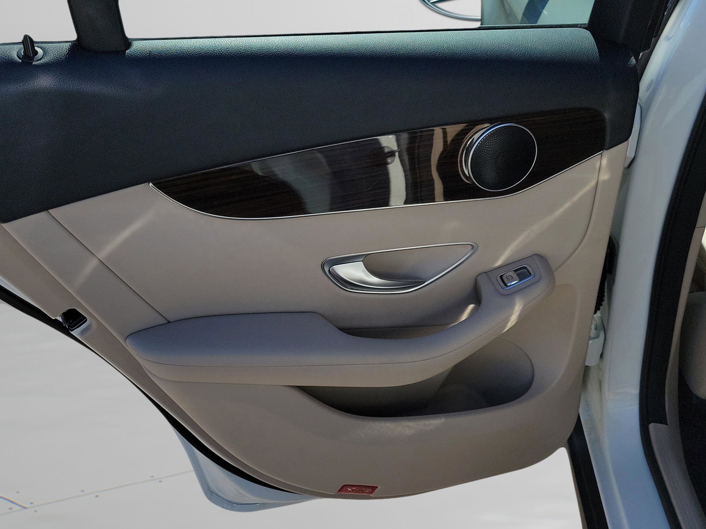 Certified 2019 Mercedes-Benz GLC 300 image 11