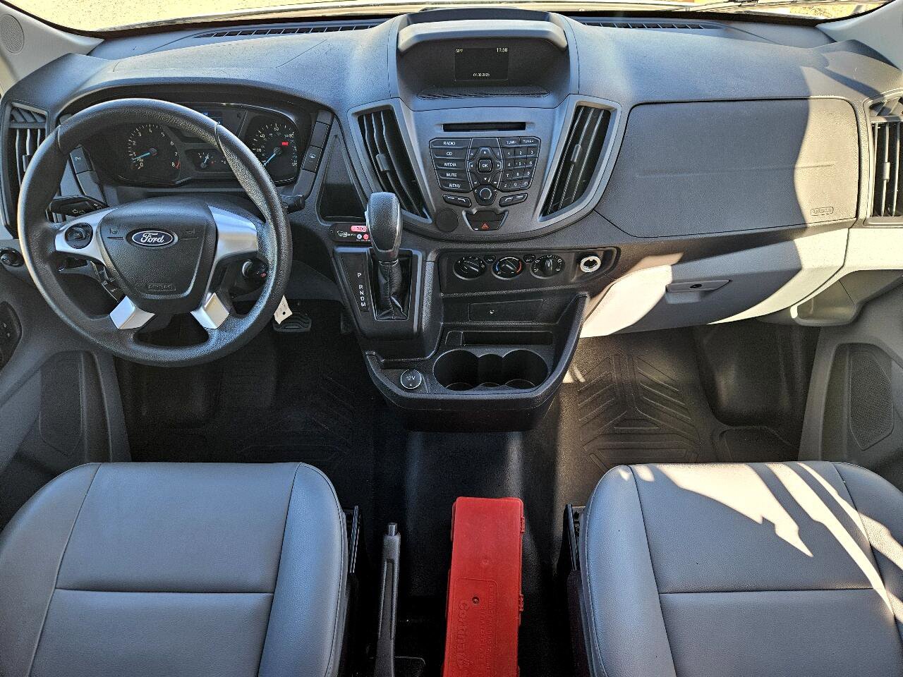 Used 2019 Ford Transit 350 XL image 31