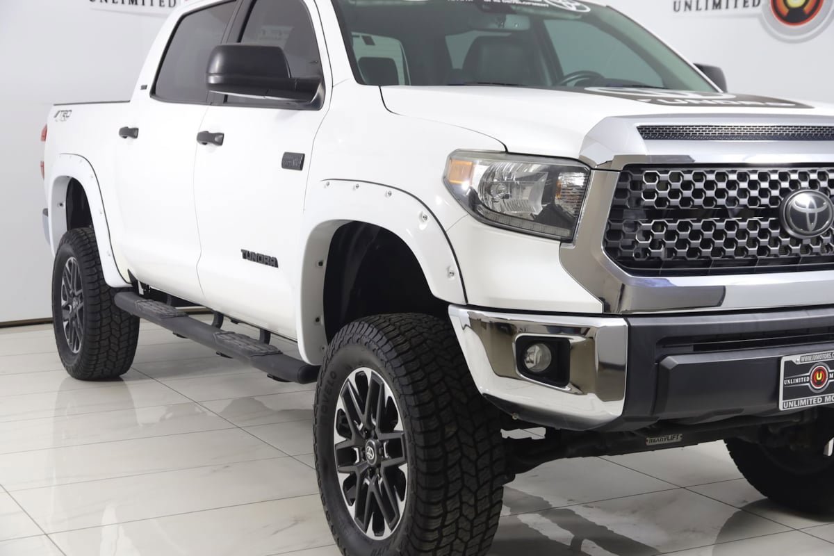 Used 2021 Toyota Tundra SR5 w/ SR5 Leather Package AWD/4WD image 37