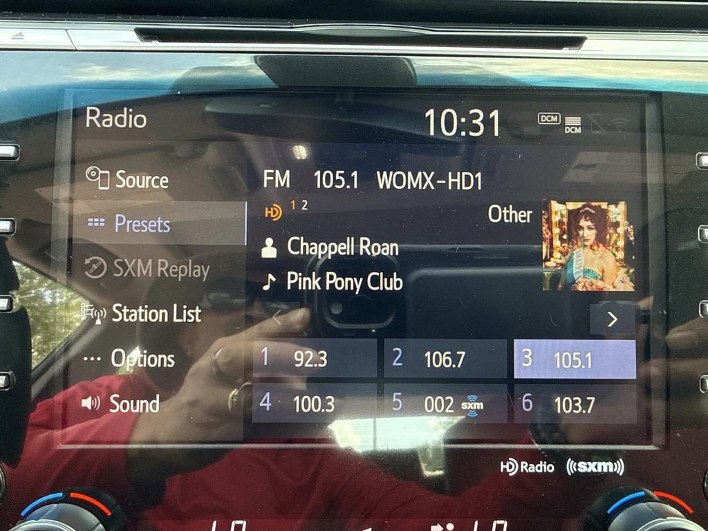 Used 2020 Toyota Camry XSE image 32