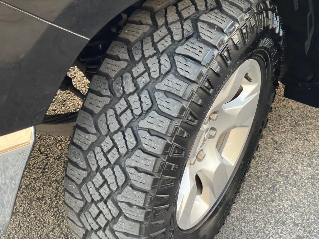 Used 2020 RAM 1500 Big Horn AWD/4WD image 35