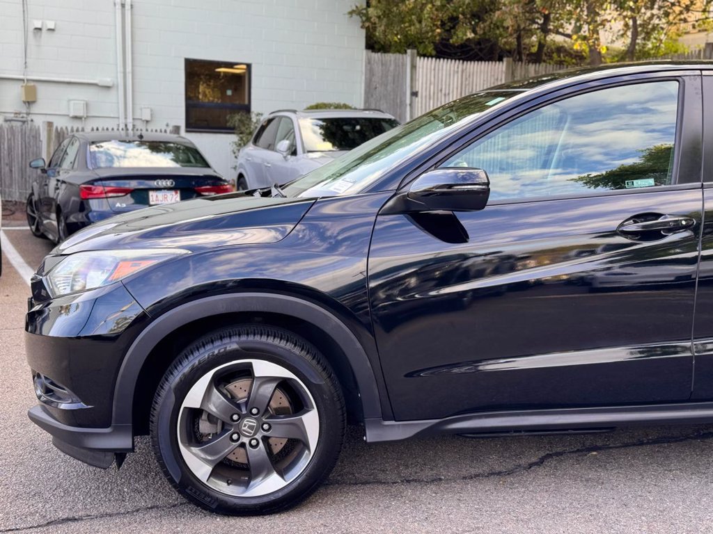 Used 2018 Honda HR-V EX image 10
