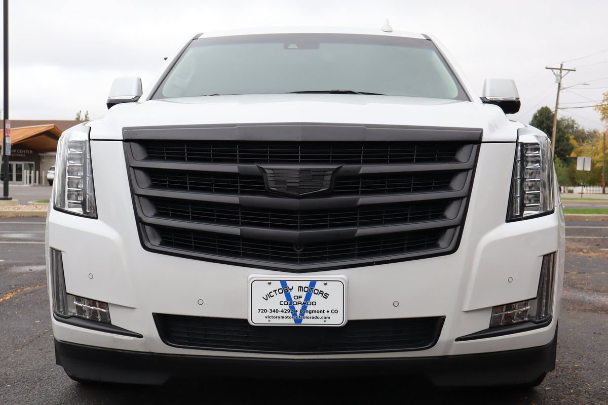 Used 2016 Cadillac Escalade Premium AWD/4WD image 13
