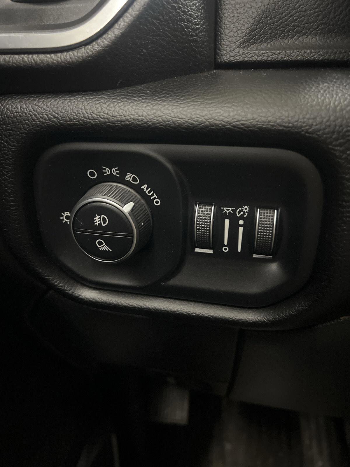 Used 2024 RAM 3500 Laramie w/ Night Edition image 14