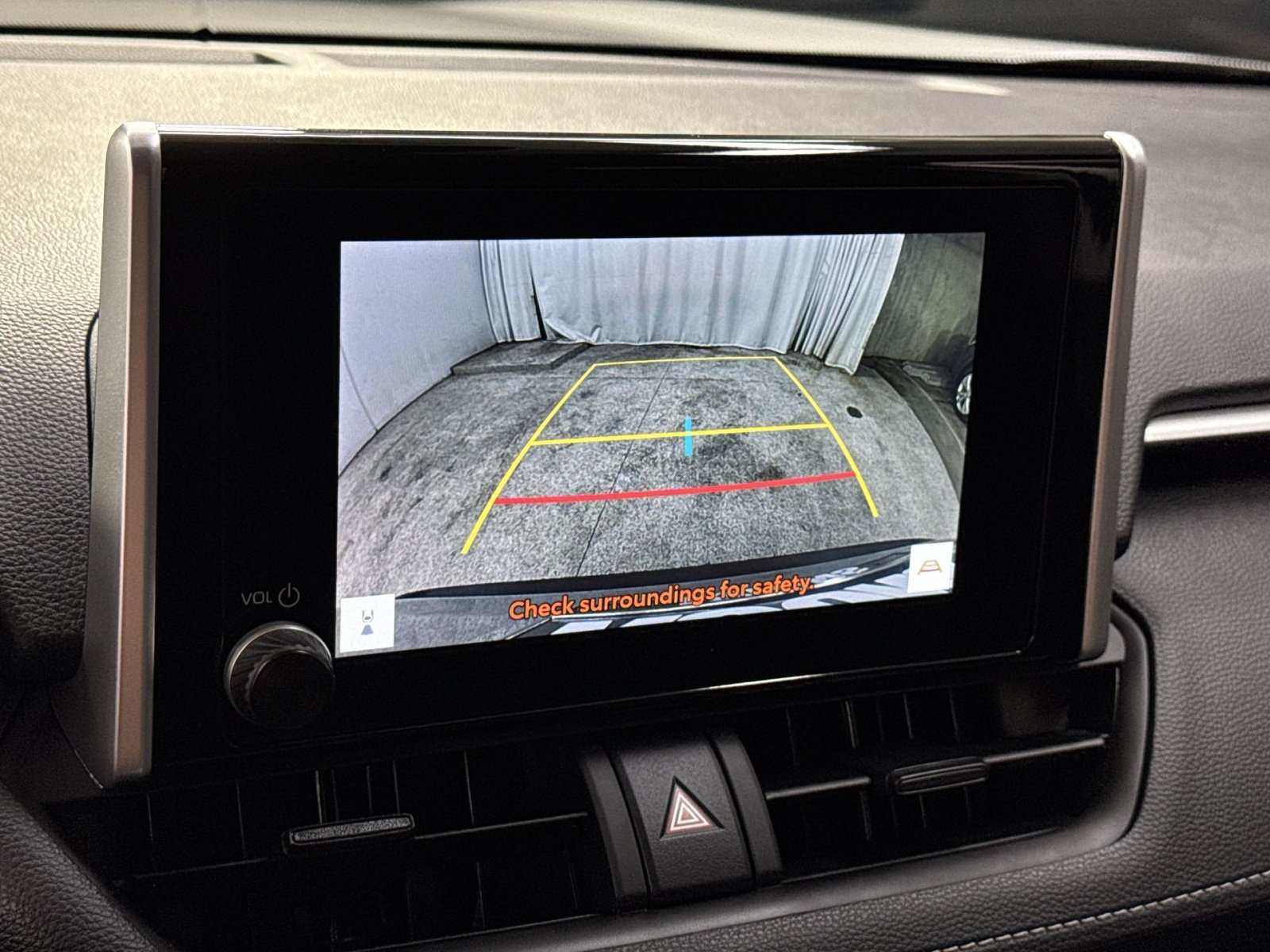 Used 2025 Toyota RAV4 LE AWD/4WD image 31