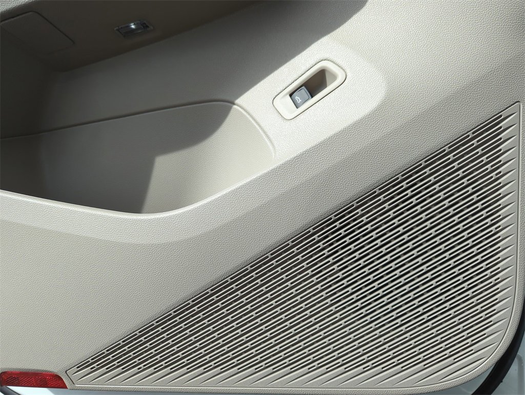 New 2026 Volkswagen Atlas SEL Premium R-Line image 29