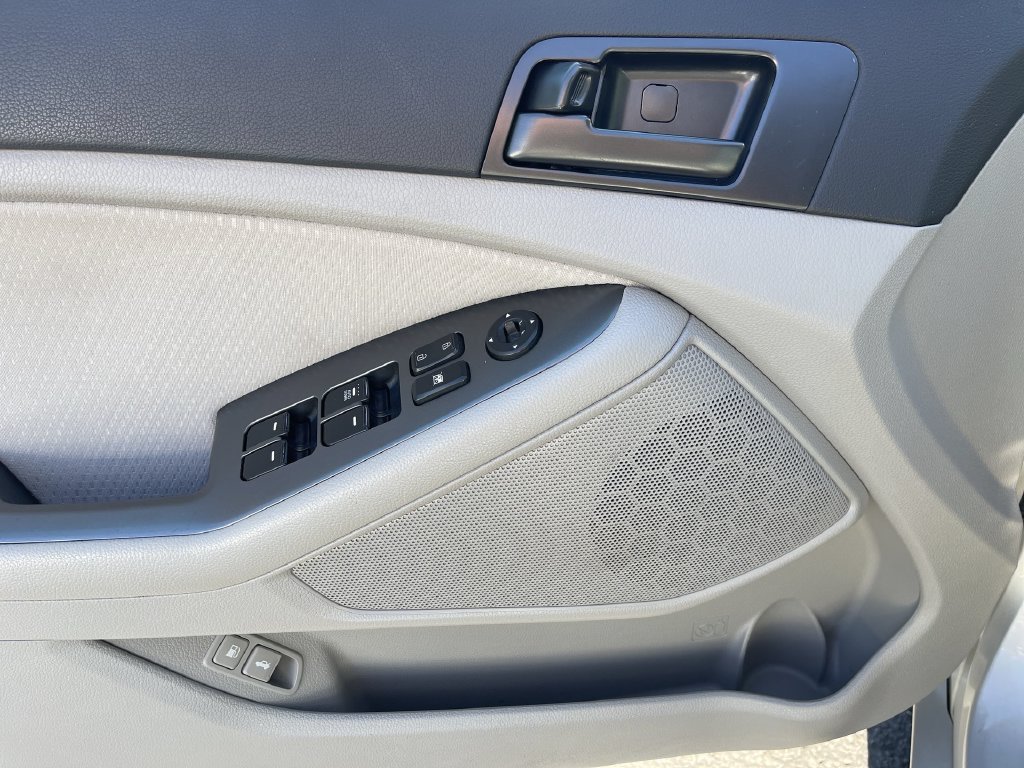 Used 2012 Kia Optima LX FWD image 19