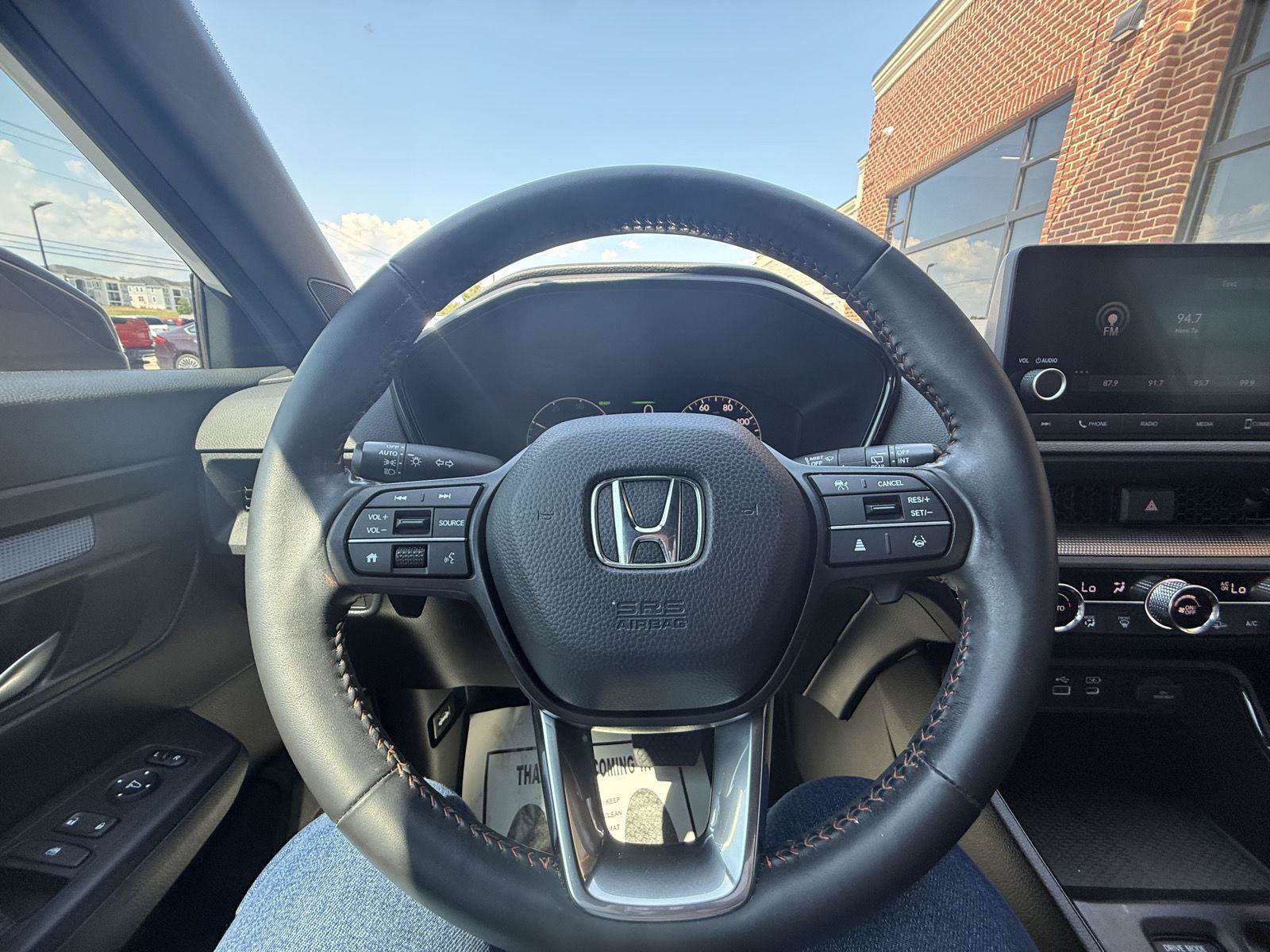 Used 2025 Honda CR-V Sport image 11
