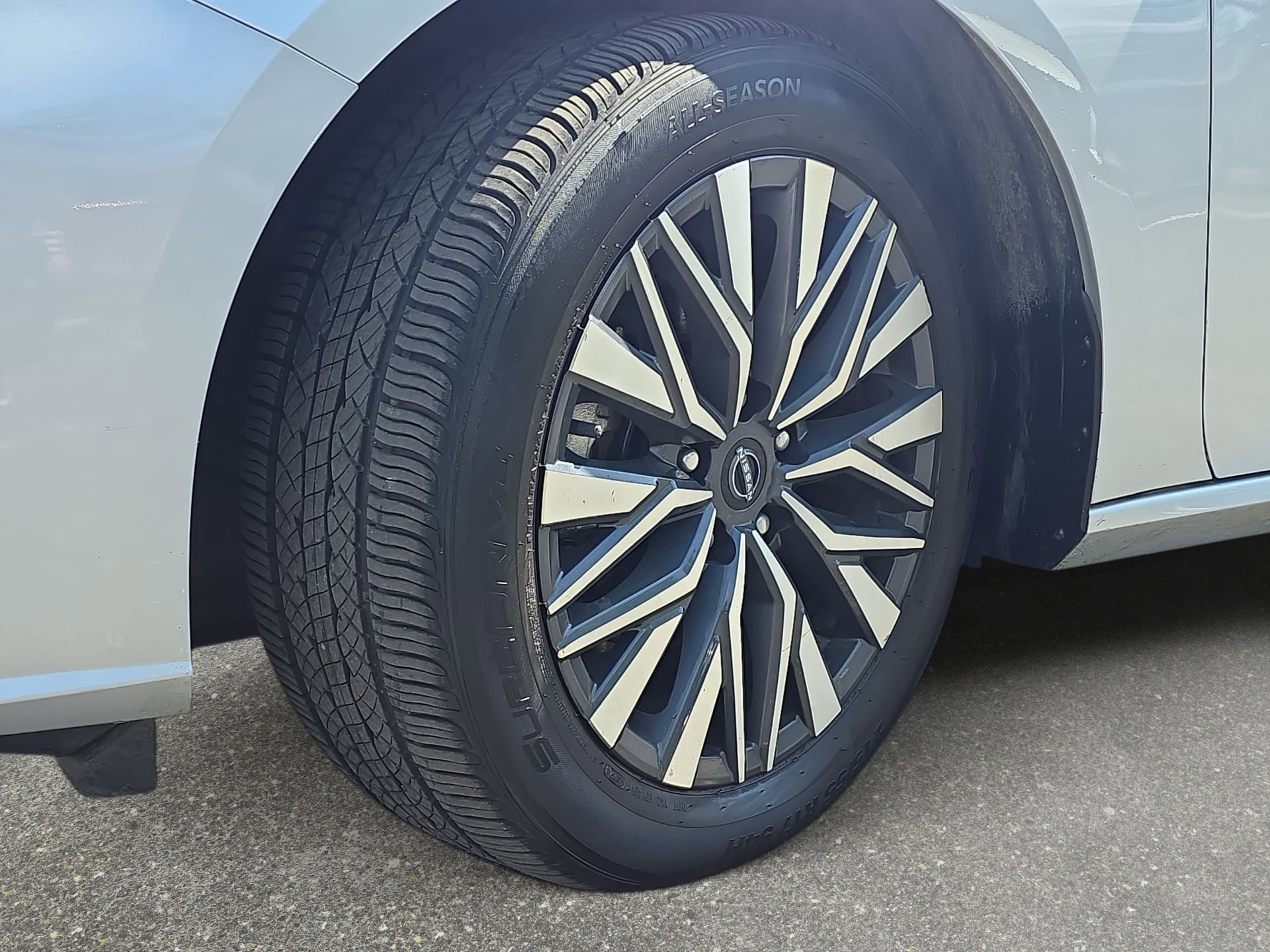 Certified 2024 Nissan Altima 2.5 SV image 30