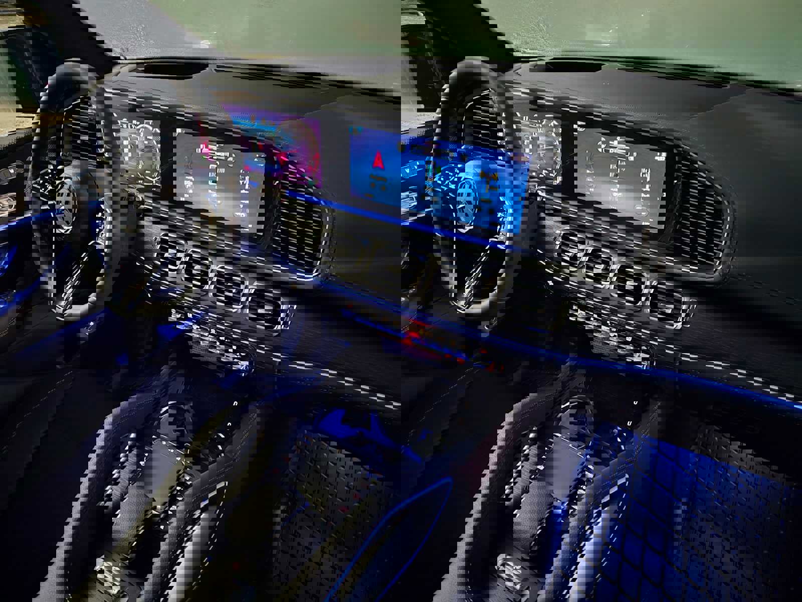 New 2026 Mercedes-Benz GLE 580 4MATIC image 10