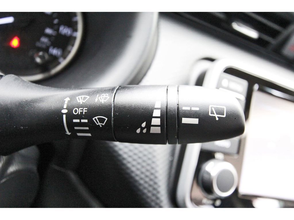 Used 2025 Nissan Kicks Play S FWD image 16