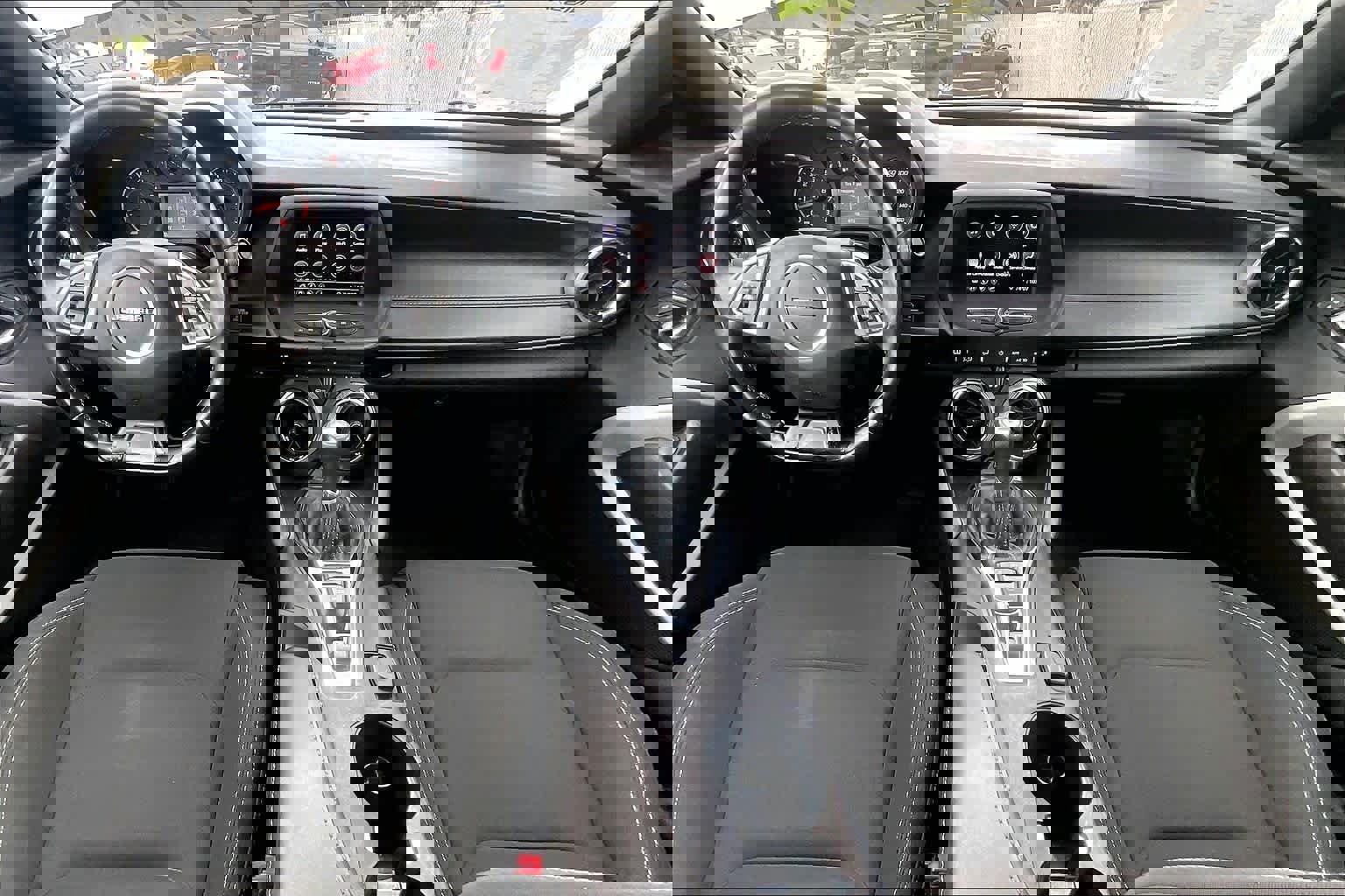 Used 2021 Chevrolet Camaro LT image 15