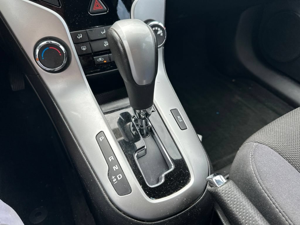 Used 2014 Chevrolet Cruze LT FWD image 26