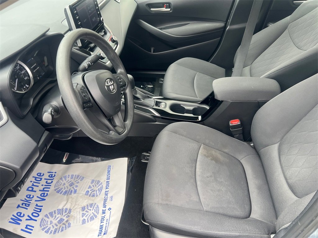 Used 2021 Toyota Corolla LE image 9