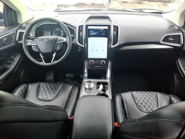 Used 2024 Ford Edge Titanium image 12