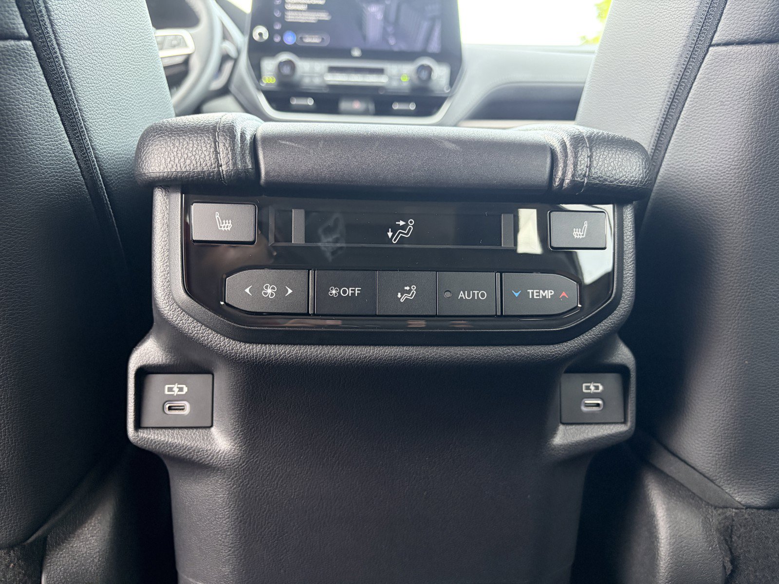 Used 2024 Toyota Grand Highlander AWD Hybrid image 31