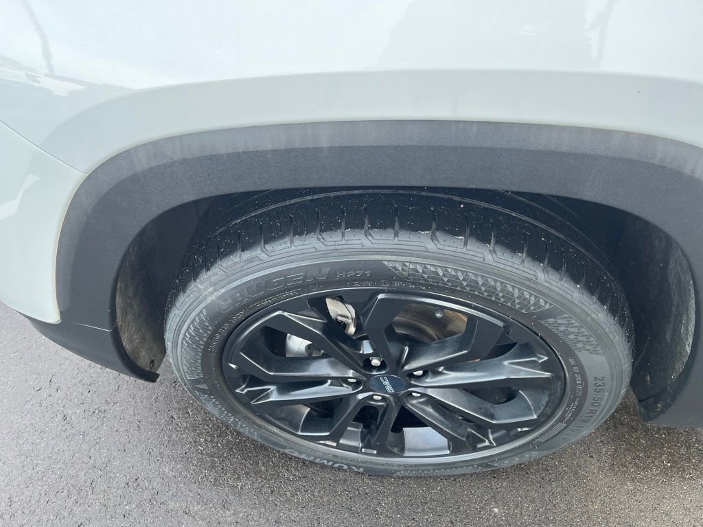 Used 2019 GMC Terrain SLE w/ Black Edition image 23