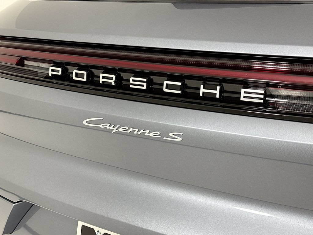 New 2026 Porsche Cayenne S AWD/4WD image 37