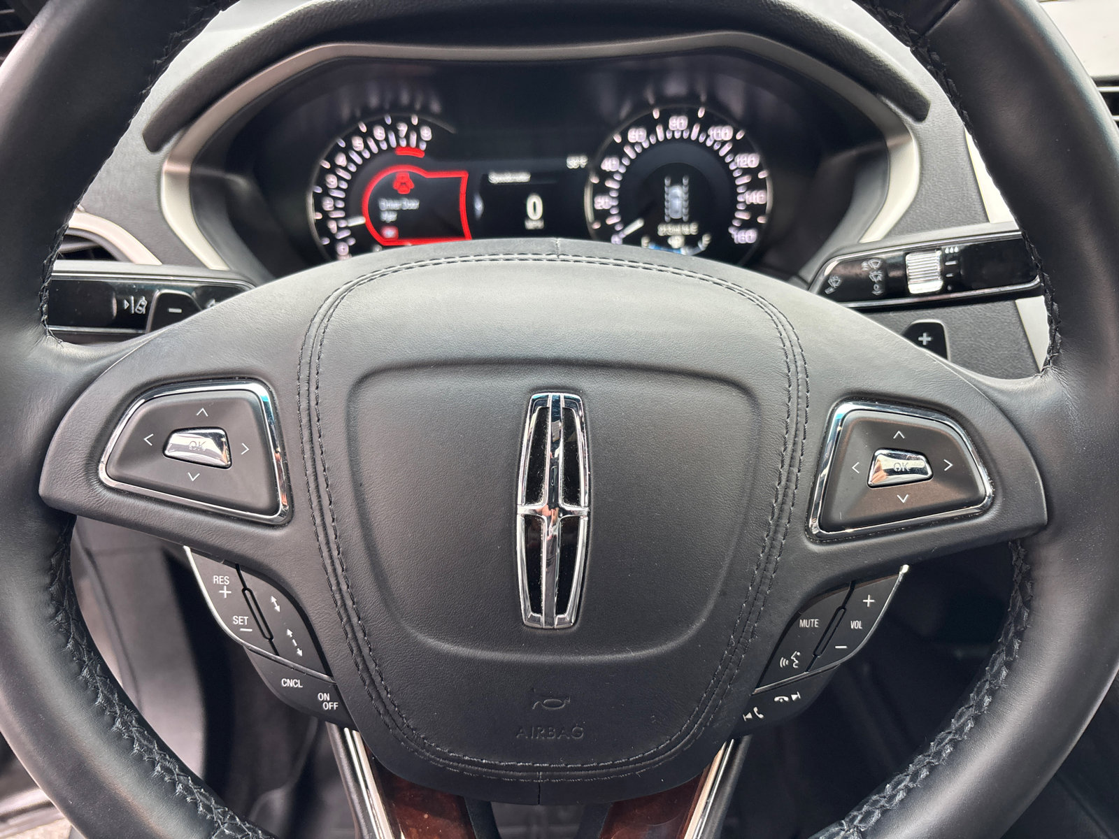 Used 2019 Lincoln MKZ Reserve image 16