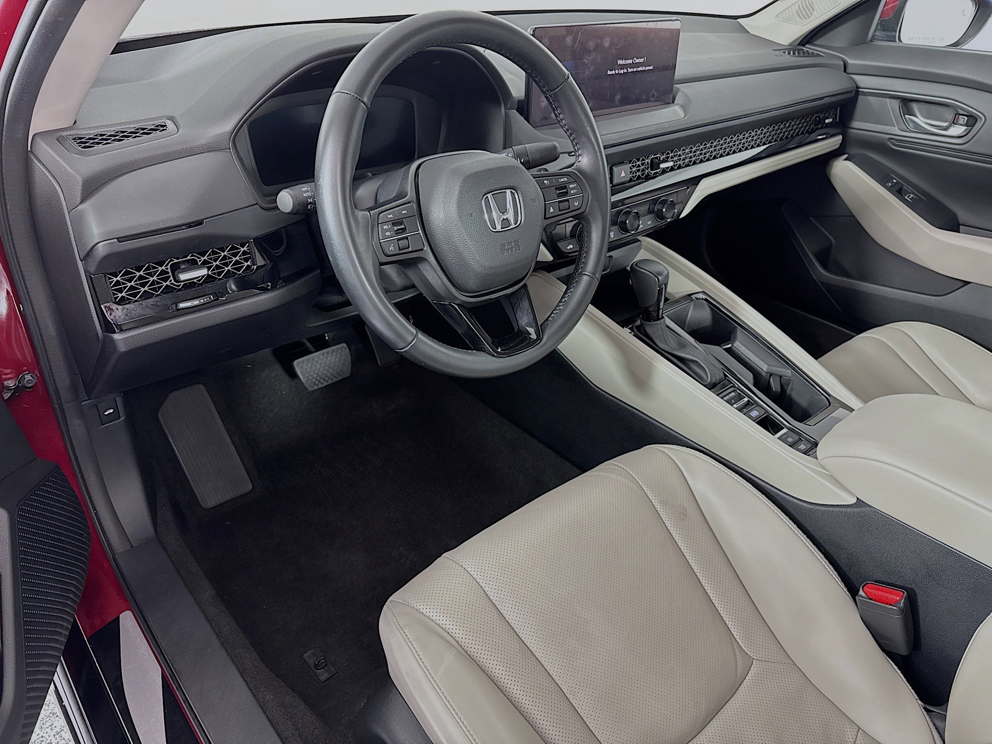 Certified 2024 Honda Accord EX-L image 9