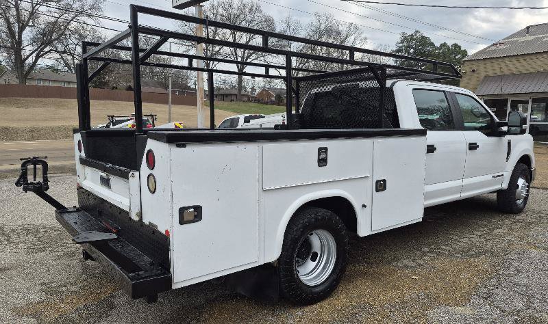 Used 2017 Ford F350 XL w/ Power Equipment Group RWD image 3