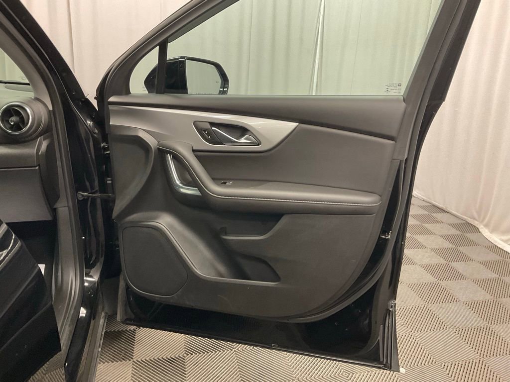 Used 2023 Chevrolet Blazer LT w/ Driver Confidence Package image 29