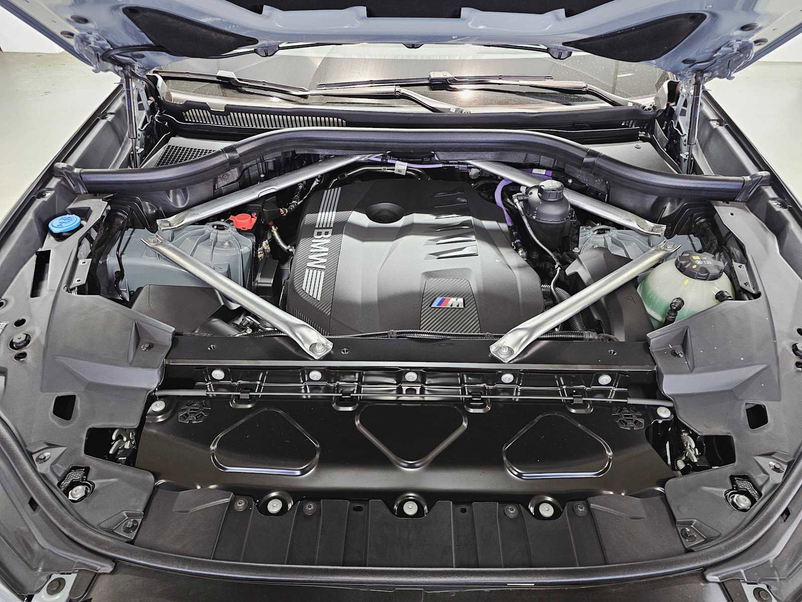 New 2026 BMW X6 xDrive40i w/ Executive Package image 9