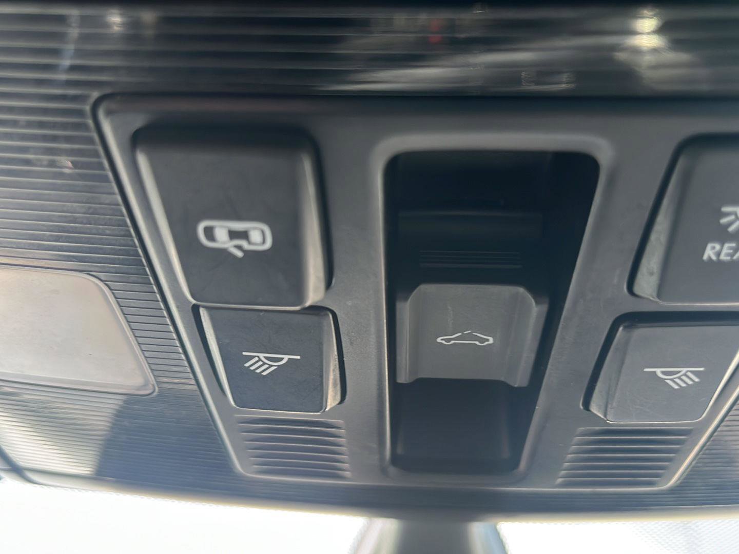 Used 2019 Volkswagen Jetta R-Line image 10