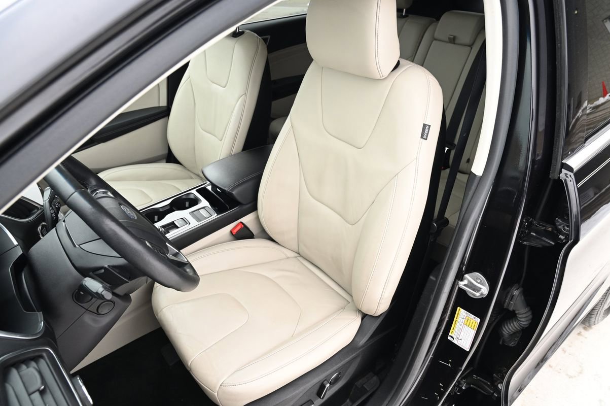 Used 2019 Ford Edge Titanium w/ Cold Weather Package image 20