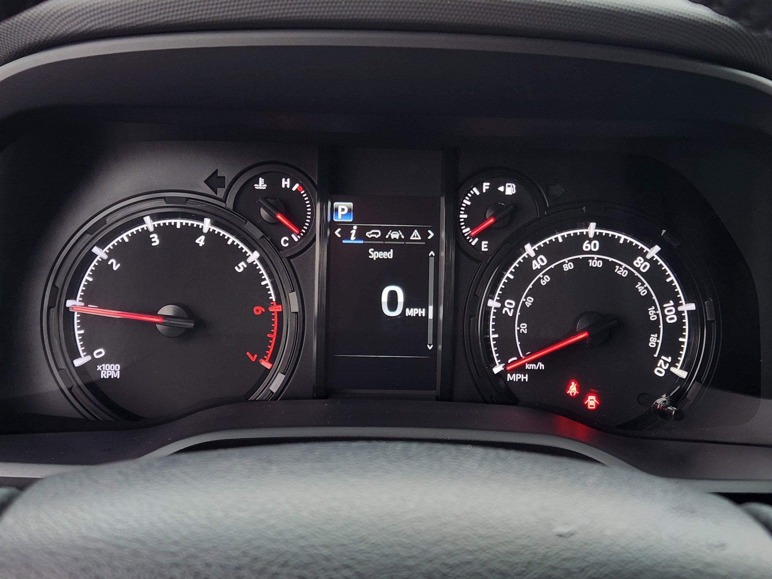 Used 2024 Toyota 4Runner SR5 AWD/4WD image 19