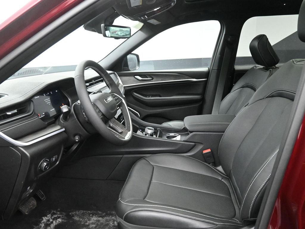 New 2026 Jeep Grand Cherokee L Limited image 10