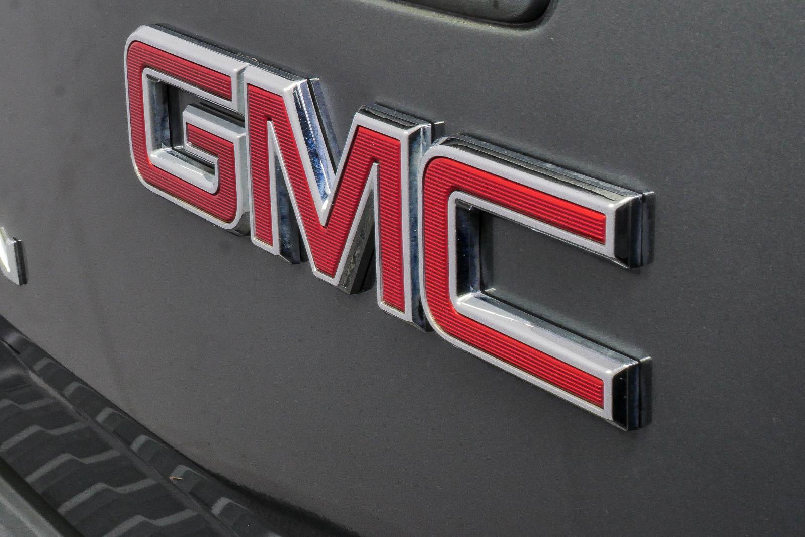 Used 2016 GMC Canyon SLE w/ All Terrain Package AWD/4WD image 33