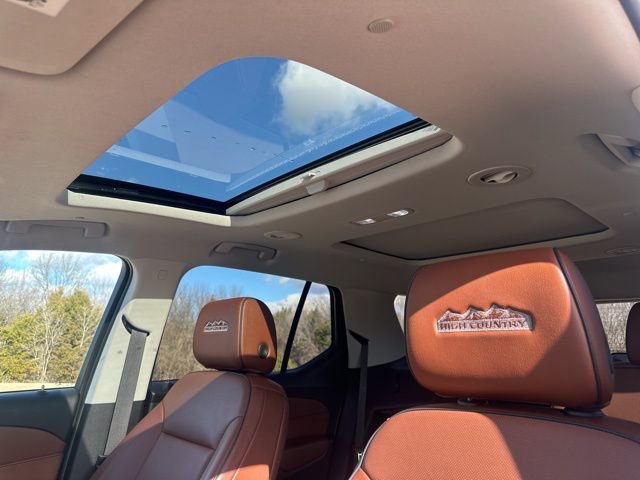 Used 2021 Chevrolet Traverse High Country image 23
