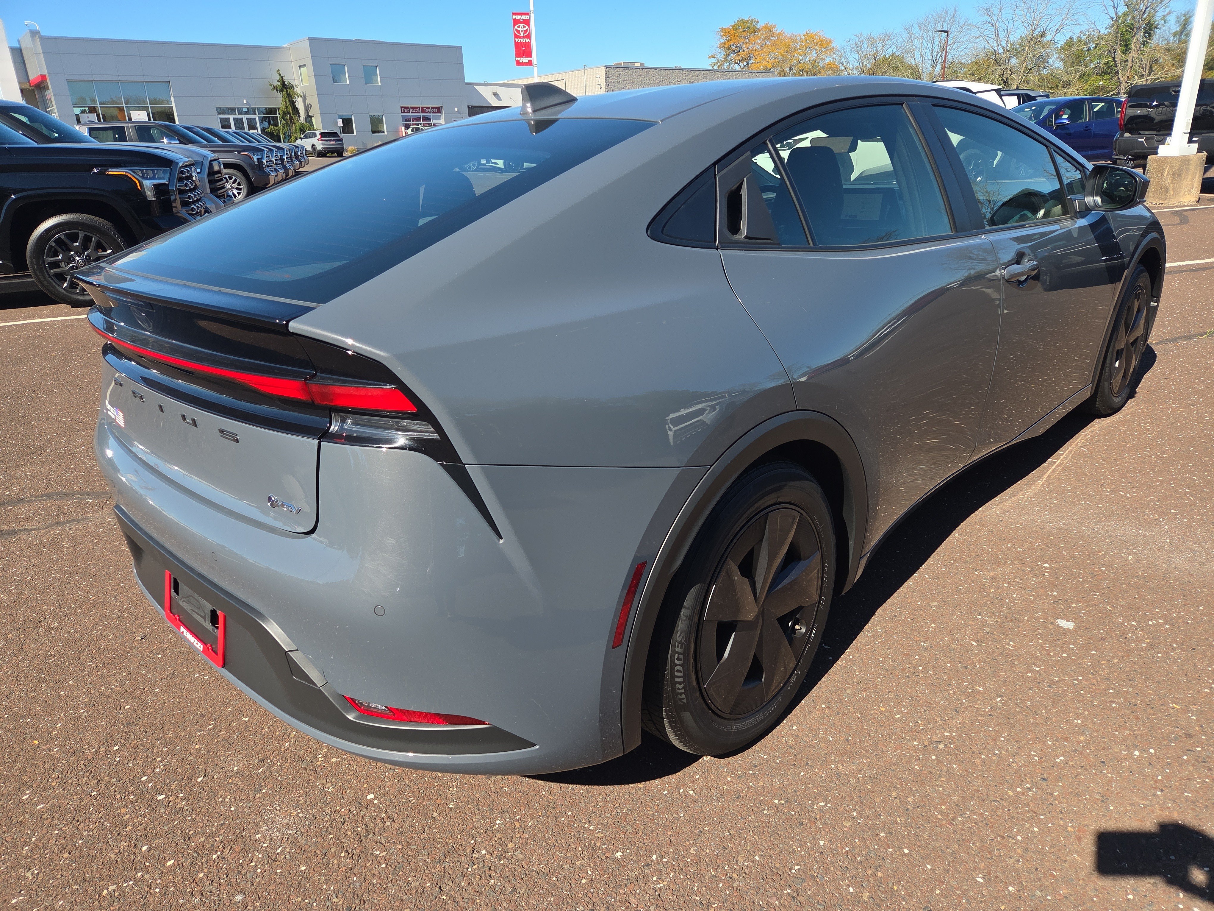Certified 2025 Toyota Prius LE FWD image 3