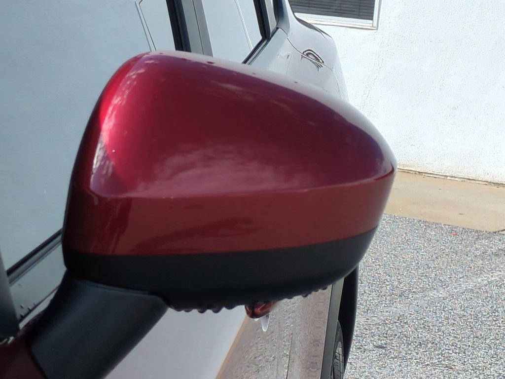 Certified 2025 Nissan Rogue SV image 12