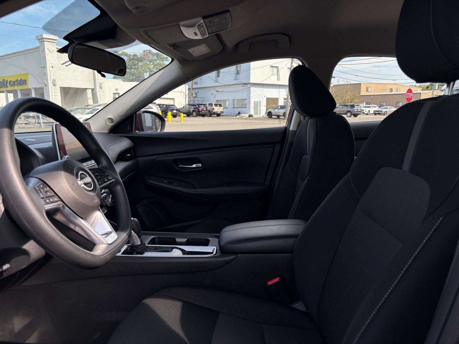 Used 2025 Nissan Sentra SV FWD image 21