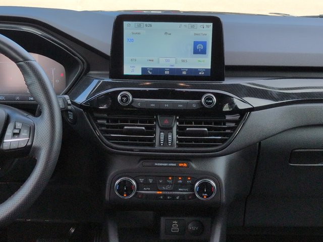 Used 2025 Ford Escape ST-Line Select AWD/4WD image 17