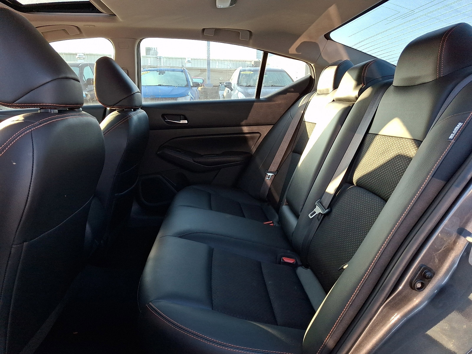 Certified 2022 Nissan Altima 2.0 SR FWD image 10