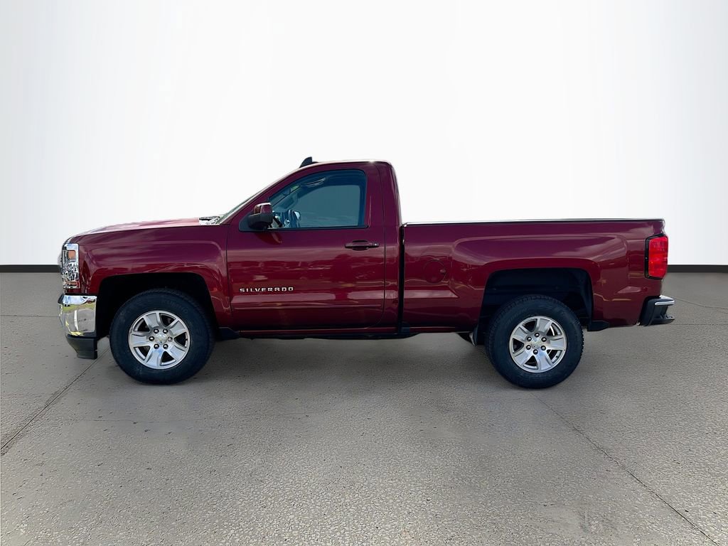 Used 2016 Chevrolet Silverado 1500 LT w/ LT Convenience Package image 4