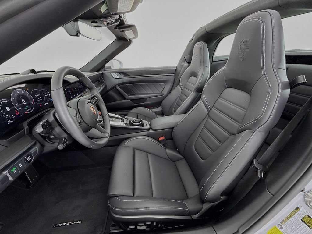 Certified 2025 Porsche 911 Targa 4 GTS AWD/4WD image 5