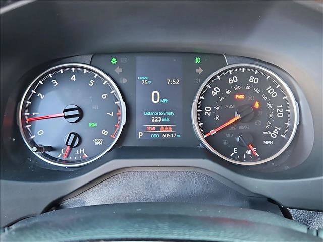 Used 2019 Toyota RAV4 XLE w/ Convenience Package AWD/4WD image 11